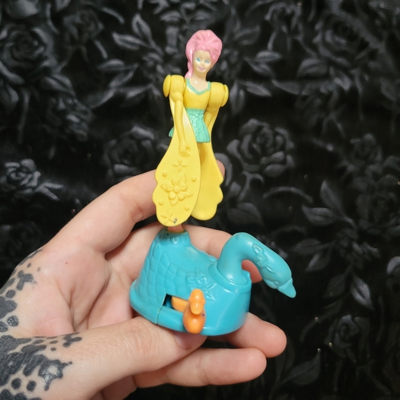 Barbie Bundle - Picture 5 of 11